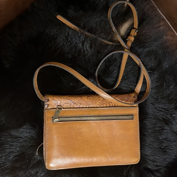 Patricia Nash Tooled Leather Crossbody Purse - Picture 4 of 4